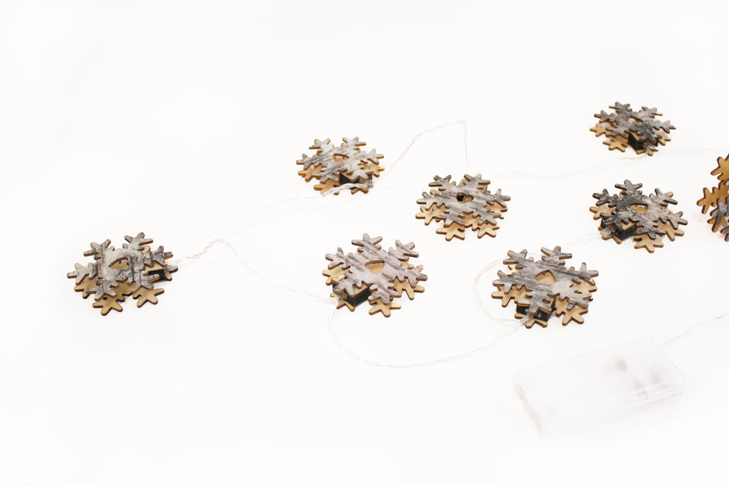 10 LED Battery Operated String Light with Wooden Snowflake - Warm White