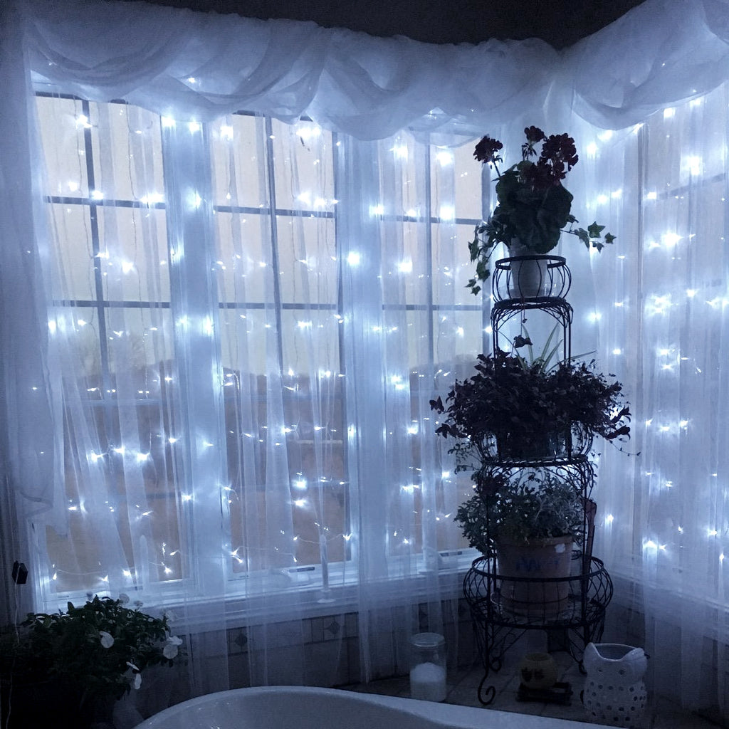 600 LED Curtain Light - White