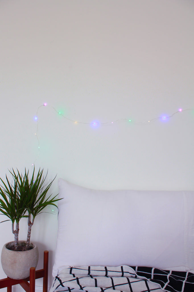 Multicolor 20 LED Mini String Light - Batteries Included 4 Light Functions