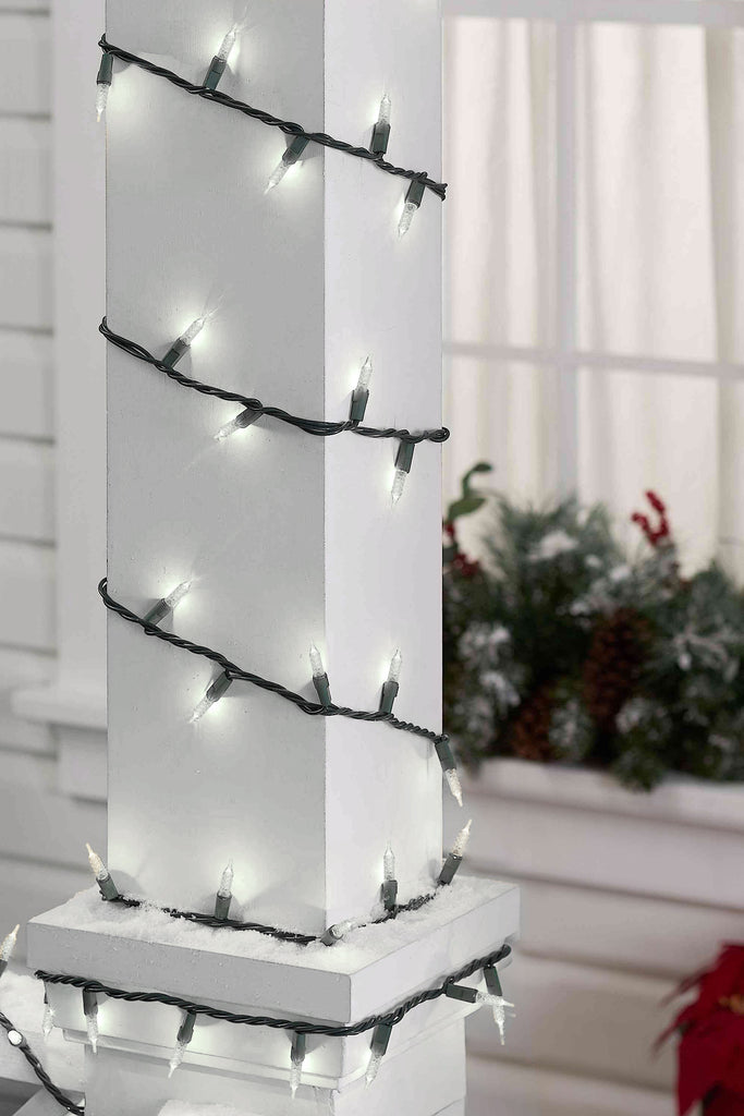 Indoor/Outdoor Crosshatch Pointed Tip Green Cable Christmas String Lights Holiday Home Decor