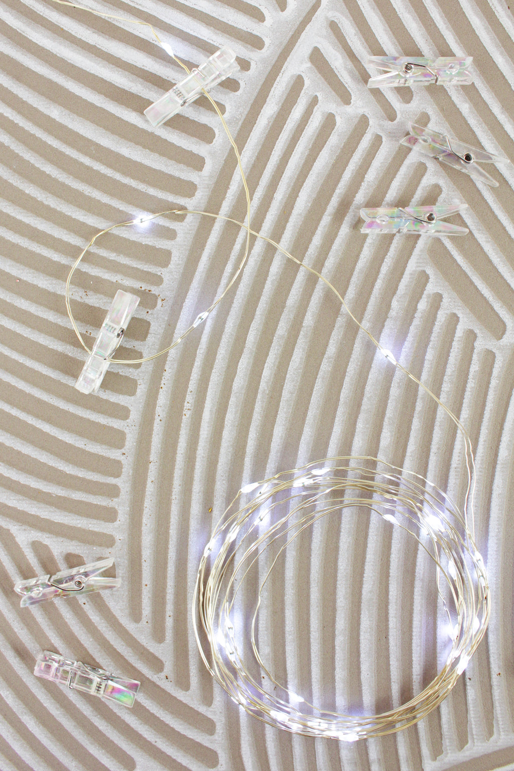 Home Decor 36 LED Iridescent Photo Clip String Light- Battery Operated